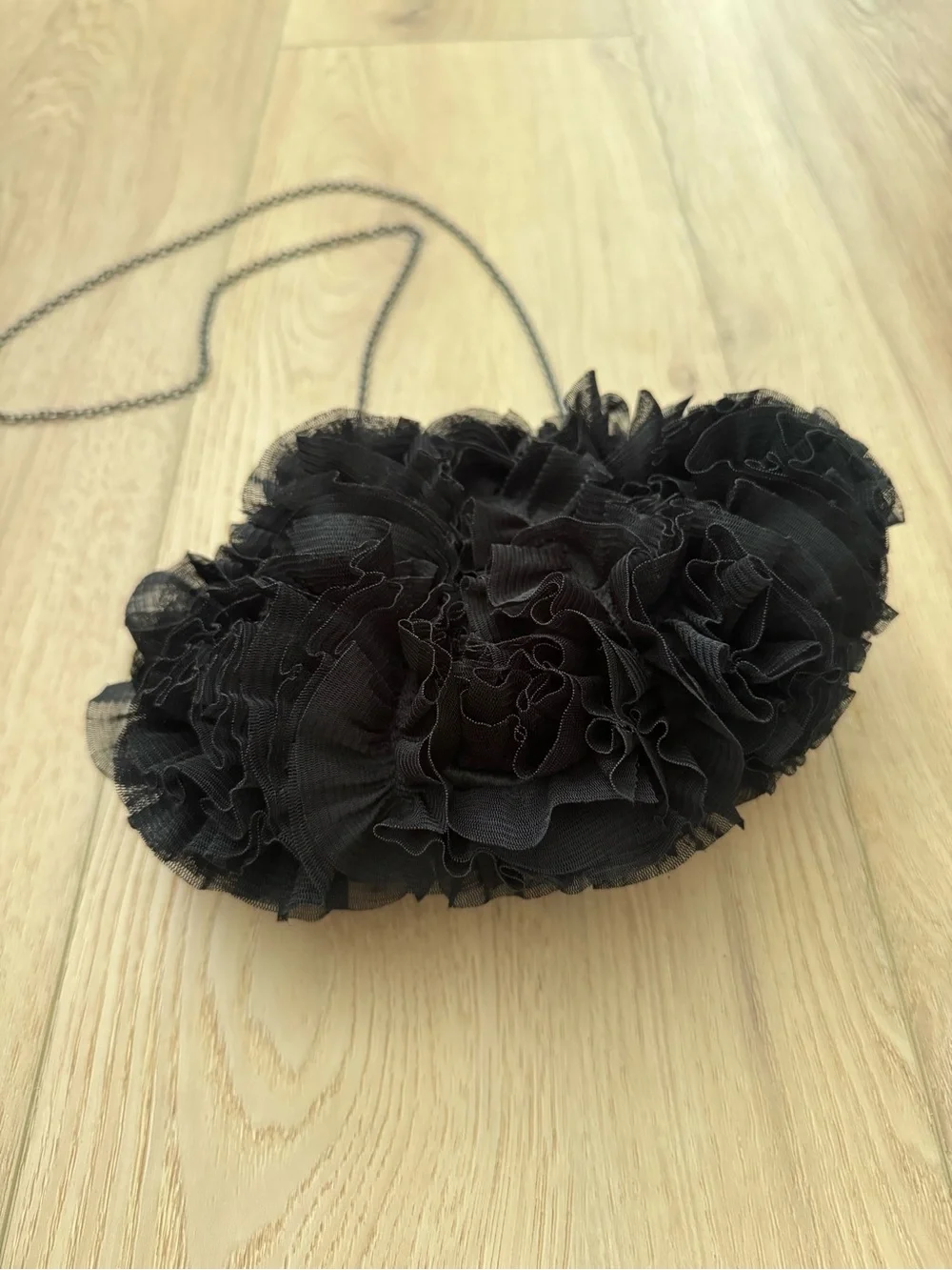 Ellian Vintage Black Ruffled Evening Bag Kiss-Lock Clutch Chain Strap Handbag